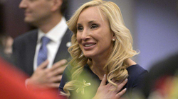 Senatorja amerikane kundërpërgjigjet për fotografitë nudo që iu vodhën