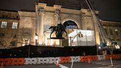 Shtatorja e Rooseveltit largohet nga Muzeu i New Yorkut pas polemikave