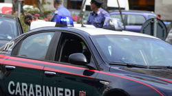 Porositi vrasës me pagesë për ta ekzekutuar bashkëshortin shqiptar, arrestohet gruaja në Itali