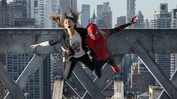 “Spider-Man: No Way Home” rikthehet në vendin e parë të arkave filmike