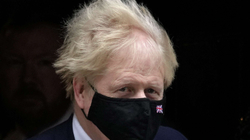 Boris Johnsoni do të gjobitet për tubimet gjatë izolimit