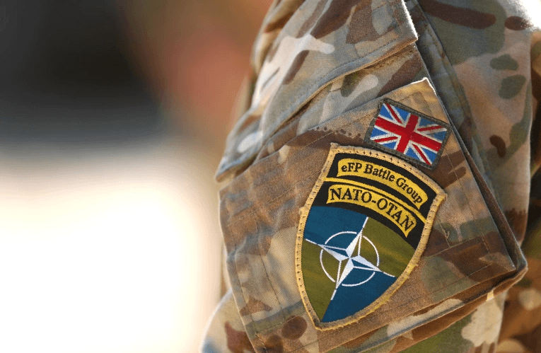 Kriza në Ukrainë, Britania shqyrton vendosjen e trupave në gjithë Evropën për ta mbështetur NATO-n