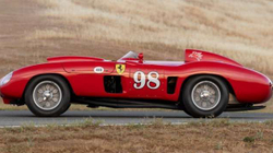 Ferrari legjendar del në ankand