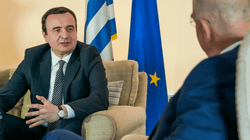 Kurti i kërkon Greqisë përkrahje për integrimin e Kosovës në organizata rajonale
