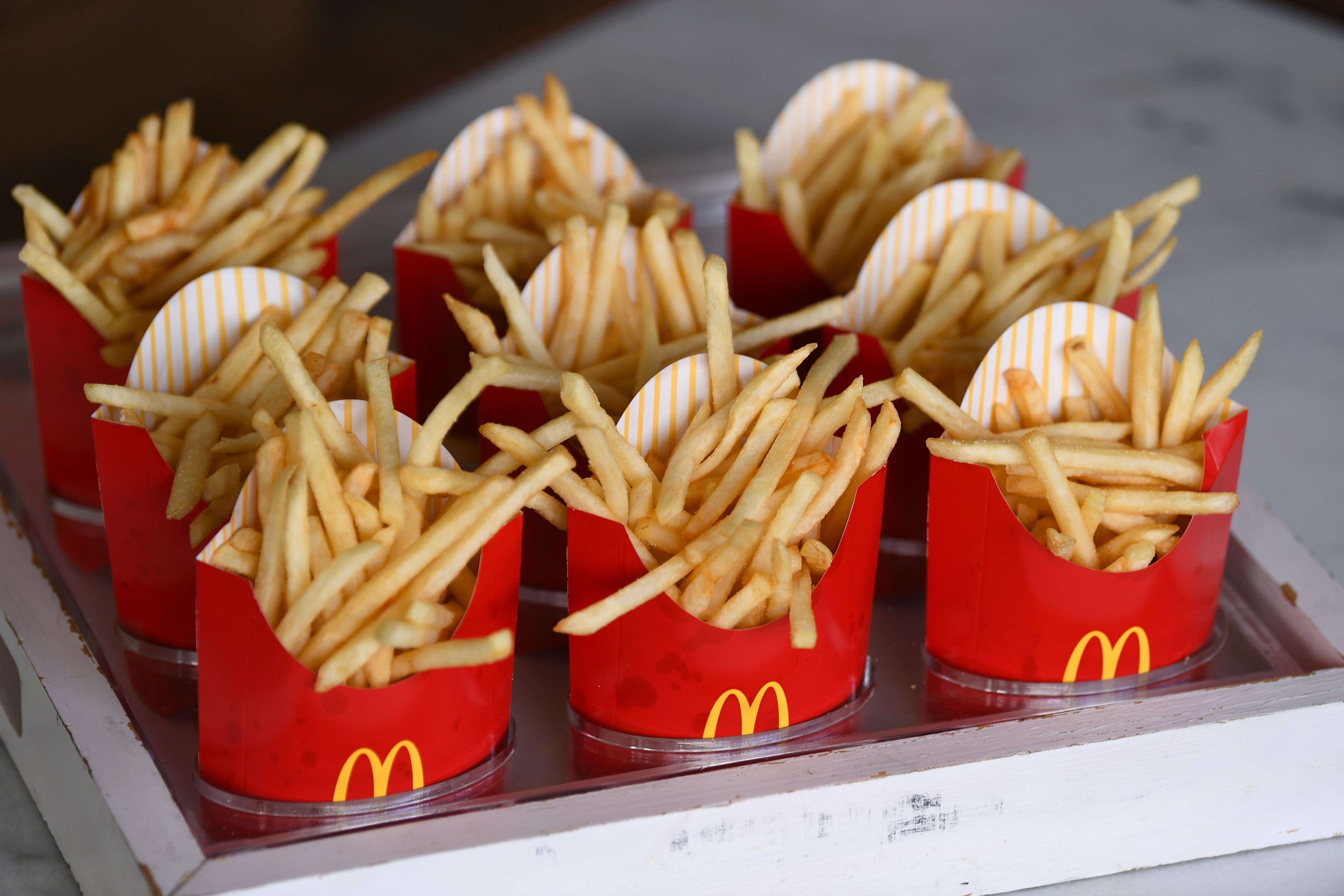 Zëvendësuesi rus i McDonald's ka mungesë të patateve të skuqura