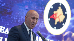 Haradinaj Kurtit: Ndale grevën ose jep dorëheqje – shkarkoje Nagavcin