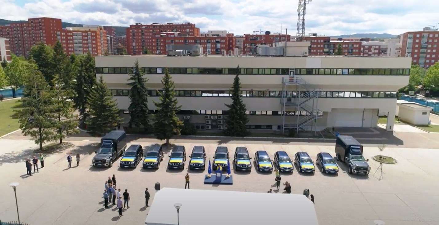 Nga Kosova nisen 12 automjete me ushqime për në Ukrainë