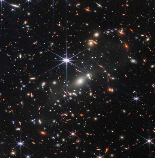 NASA publikon pamjet e reja të hapësirës së largët