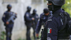 Përleshje e armatosur në Meksikë, plagosen 4 policë