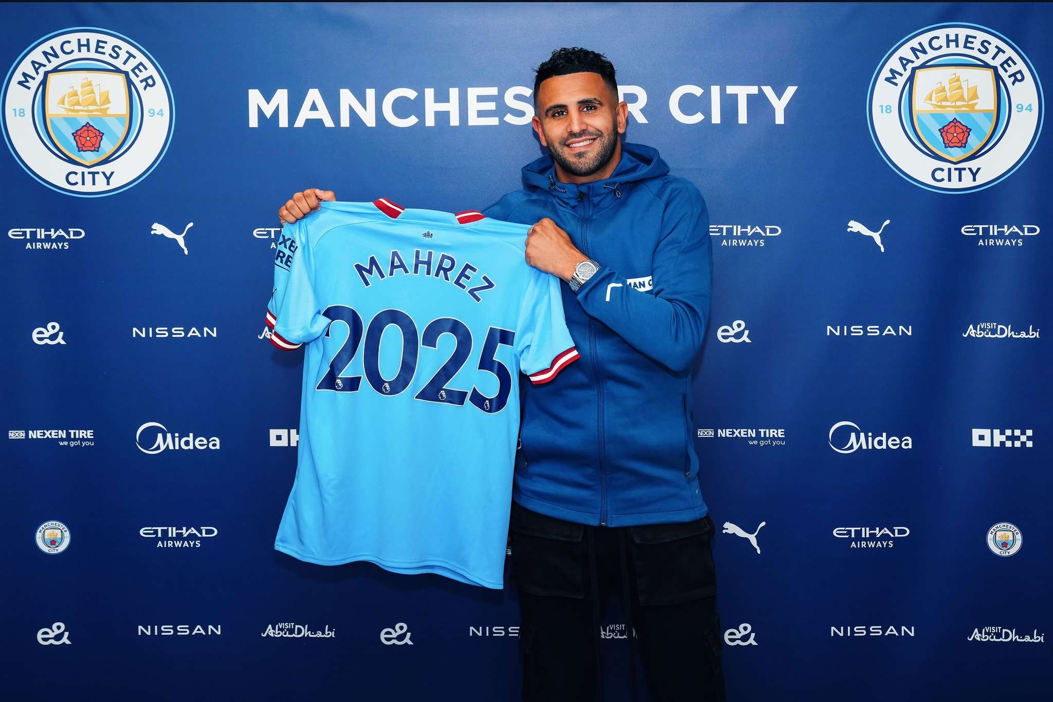 Mahrez vazhdon kontratën me Manchester Cityn
