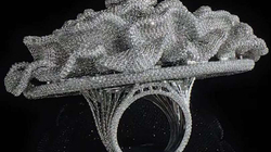 Futet në Guiness unaza me më së shumti diamante