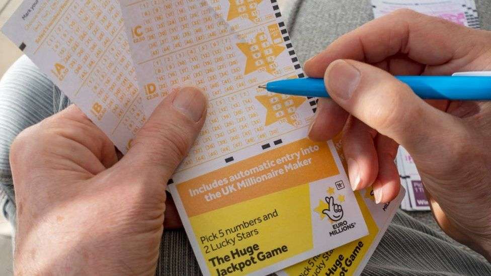 228 milionë euro, fitohet xhekpoti më i madh në Lotarinë Kombëtare britanike