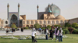 Dëmtohet gjatë restaurimit xhamia në Iran, pjesë e Trashëgimisë Botërore