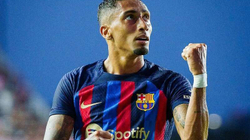 Raphinha udhëheq Barcelonën drejt ndeshjeve të vështira