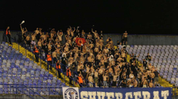 Thirrjet e përbashkëta të tifozëve të Dinamos dhe Shkupit nxisin reagime në Serbi