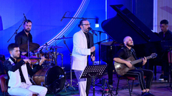 “Udhëtim në kohë” me perlat muzikore shqipe në frymë të re