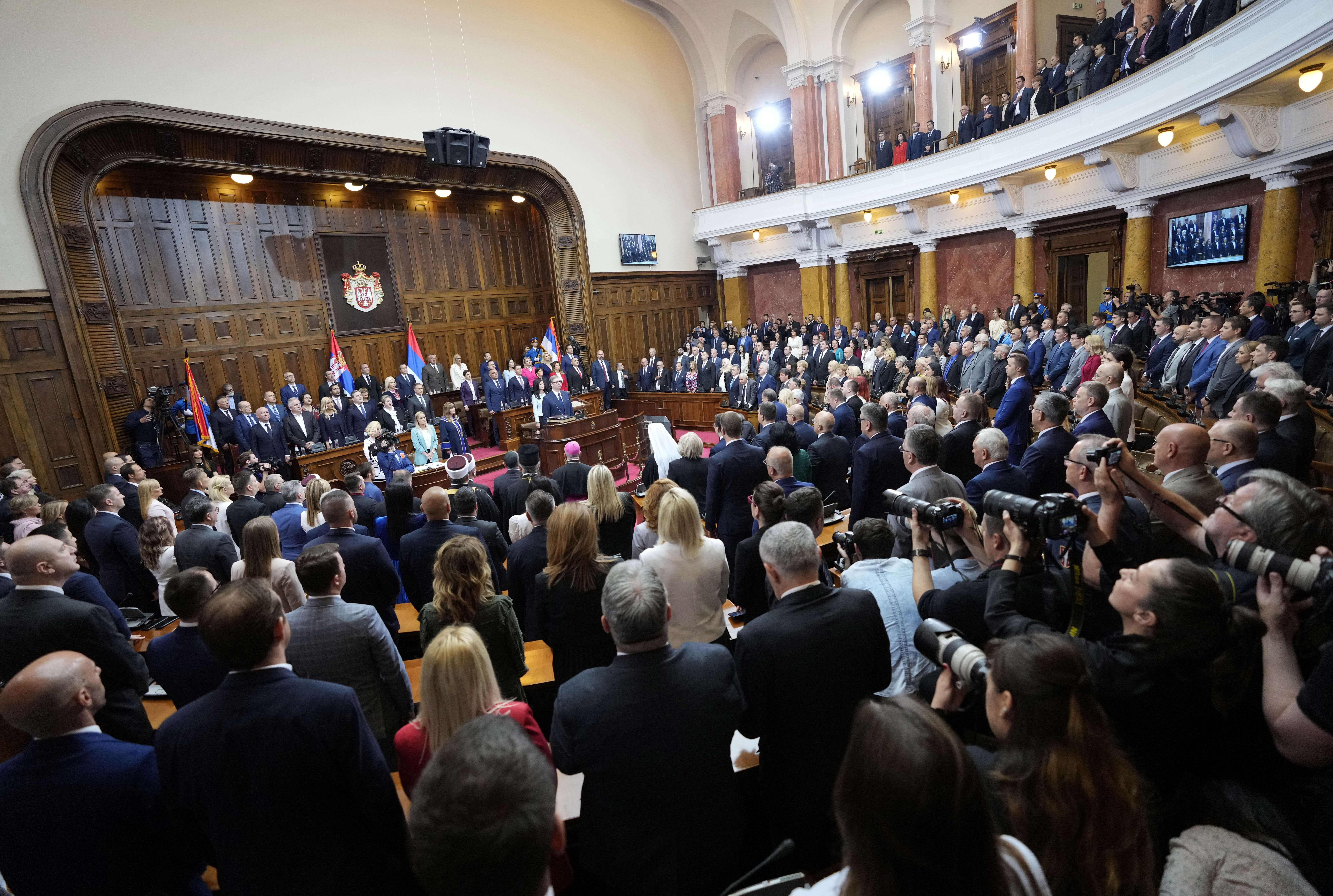 Deputeti serb kërkon që seanca konstituive e Parlamentit të Serbisë të mbahet në Kosovë