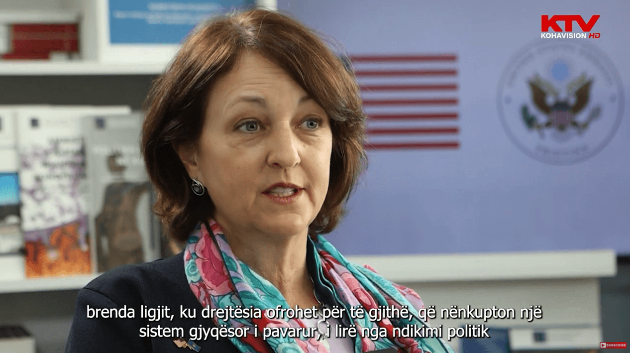 Johnson: Kosova duhet të ketë sistem gjyqësor të pavarur e të lirë nga politika
