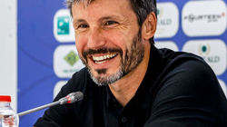 Van Bommel synon eliminimin e Dritës