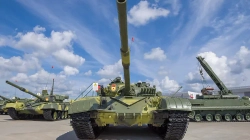 Maqedonia e Veriut dhuron tanke T-72A për ushtrinë ukrainase