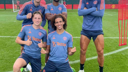 Ronaldo rikthehet në stërvitje me Manchester Unitedin