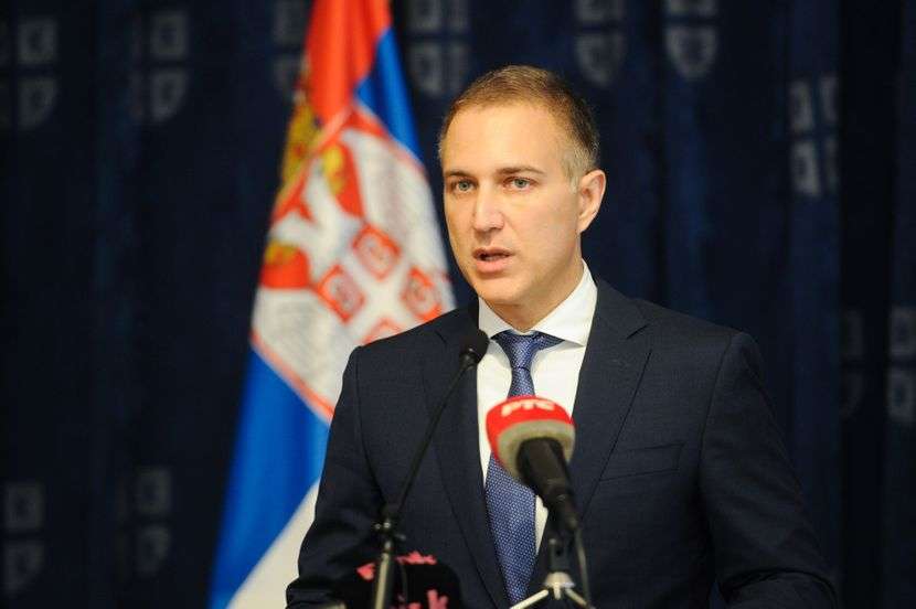 Ministria e Mbrojtjes e Serbisë reagon, thotë se ushtria serbe nuk është futur në Kosovë