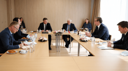 Takimi Kurti-Vuçiq në dorë të ndërmjetësuesve evropianë