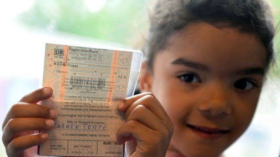 Gjermanët marrin biletën 9 euro në muaj për udhëtim, në reagim ndaj çmimeve të larta