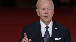 Bideni kërkon ndalimin e armëve të stilit të agresionit