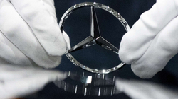 Defekt me sistemin e frenimit, Mercedes-Benzi tërheq një milion vetura të vjetra