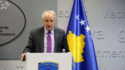 Jep dorëheqje ministri i Shëndetësisë, Rifat Latifi