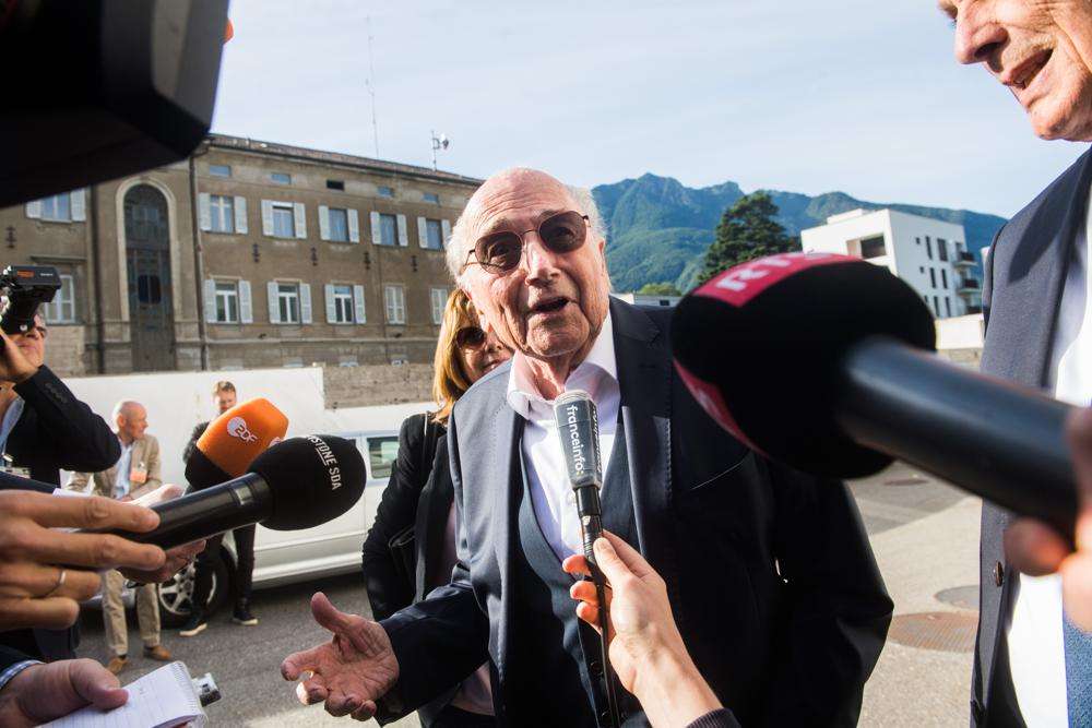 Blatter eviton dëshminë në fillim të gjyqit të FIFA-s për mashtrim