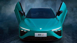 Një veturë kineze në stilin e Lamborghinit