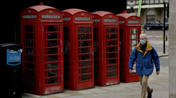 Britania e Madhe do t’i mbrojë kabinat telefonike nga mbyllja