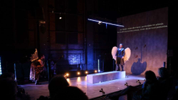 “Peter Handke” në Beograd rrëfehet në kishën e pushtuar nga teatri