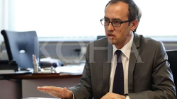 Hoti: Dikush t’i tregojë ministrit se mund ta rritë listën e mallrave me TVSH prej 8%