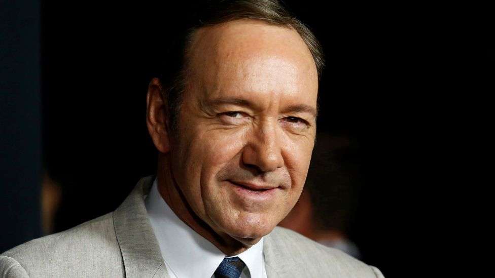 Kevin Spacey do të paraqitet në gjykatë për akuzat për sulm seksual