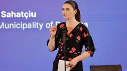 Nënkryetarja e Prishtinës: “Sunny Hill” duhet të mbahet në Prishtinë