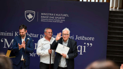 “Muslim Mulliqi” për akademik Rexhep Ferrin si figurë qendrore e artit modern në Kosovë