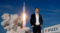 “Space X” pushon nga puna pesë punëtorë pasi kritikuan Elon Muskun