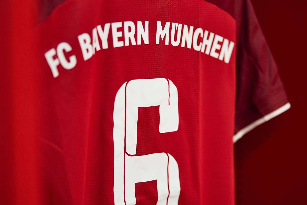 Bayerni me fanellë të veçantë pas 10 titujve të fituar