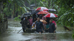 Miliona njerëz mbesin pa shtëpi shkaku i përmbytjeve në Indi