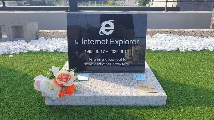 “Guri i varrit” të Internet Explorerit bëhet viral në Korenë e Jugut