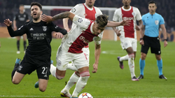 Unitedi rivalizon Arsenalin për Martinezin