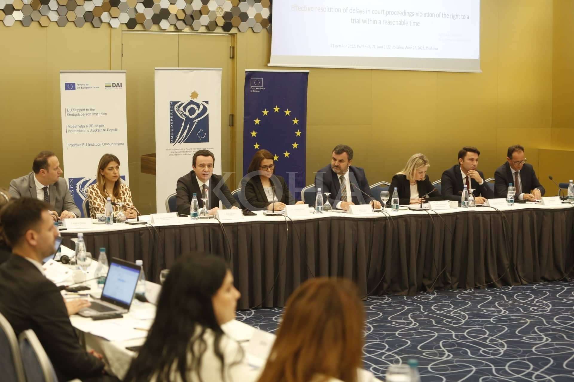 Kurti: Prioritete për Qeverinë janë punësimi e aftësimi i komuniteteve rom, ashkali dhe egjiptian
