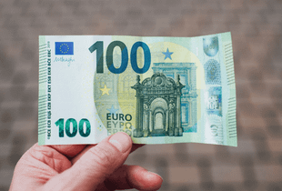 100 euro