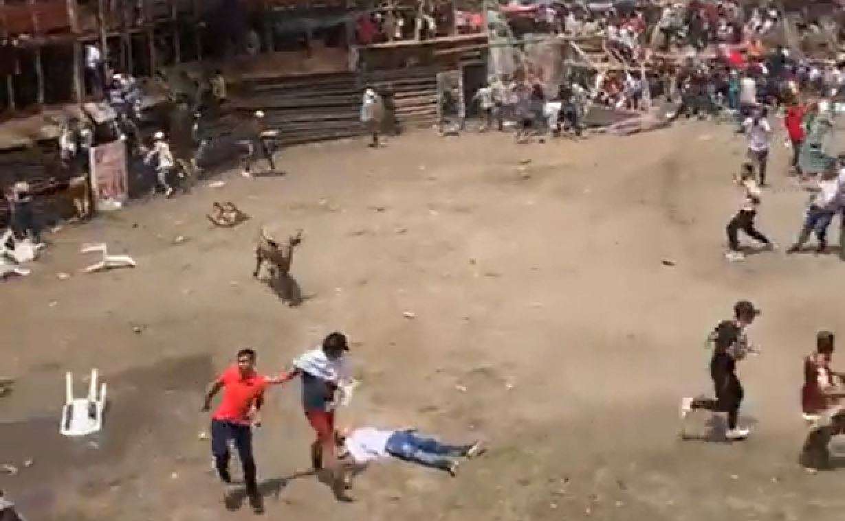 Shembet tribuna e arenës së garës me dema në Kolumbi, 4 viktima e qindra të lënduar [VIDEO]