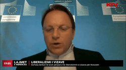 Varhelyi përmend një udhërrëfyes për ta ndihmuar Kosovën drejt liberalizimit