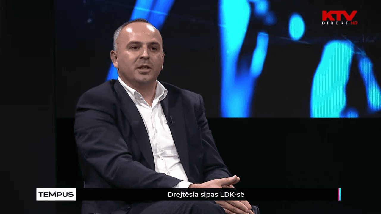 Manaj: Kryeministri dhe ministrja e Drejtësisë t’u tregojnë qytetarëve se opsioni i tyre për vettingun s’kaloi