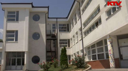 Zgjerohen hetimet për mësimdhënësin nga Peja, të dyshuar për sulm seksual ndaj një nxënëseje